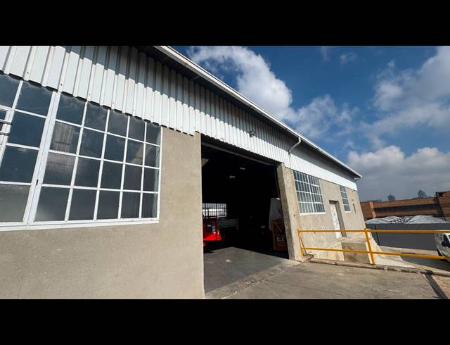 449M² WAREHOUSE TO LET IN WYNBERG